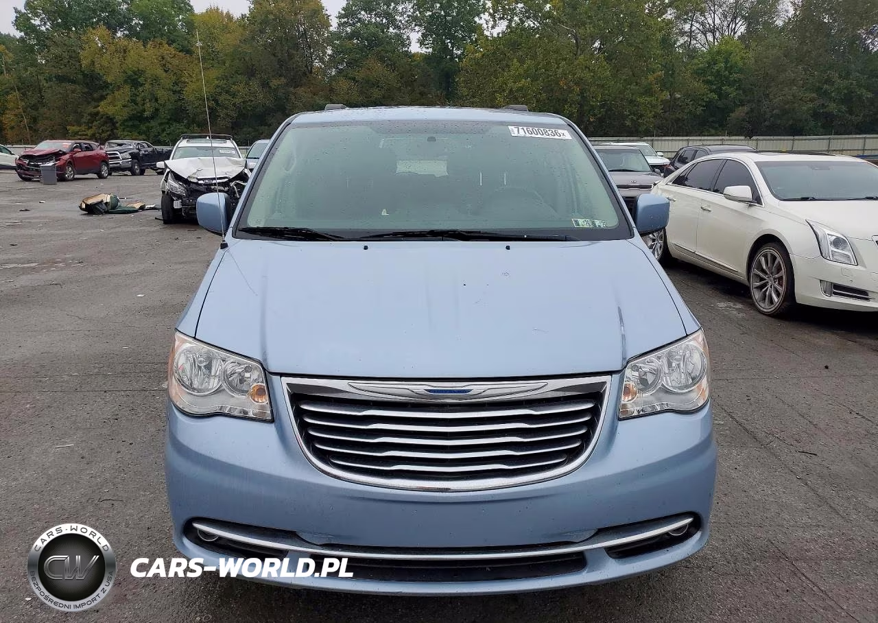 2016 Chrysler Town & Country Touring VIN:2C4RC1BG6GR281350 - 5