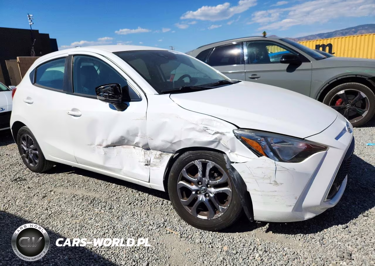 2020 Toyota Yaris Hatchback Le VIN:3MYDLBJV7LY700317 - 4
