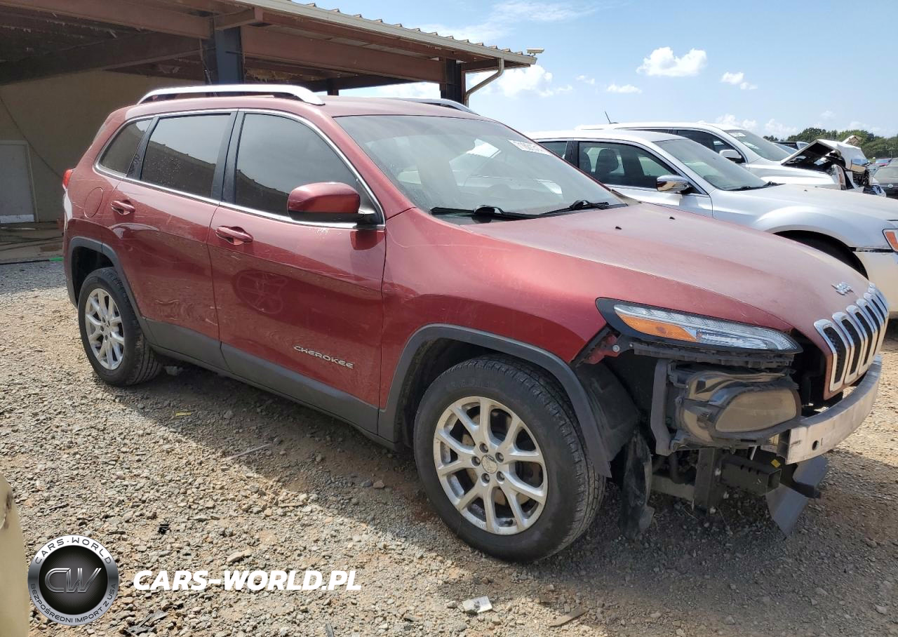 2015 Jeep Cherokee Latitude VIN:1C4PJLCB7FW712697 - 4