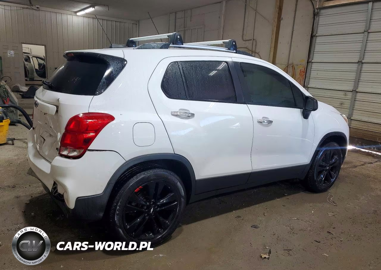 2018 Chevrolet Trax 1Lt VIN:3GNCJPSB2JL208295 - 3