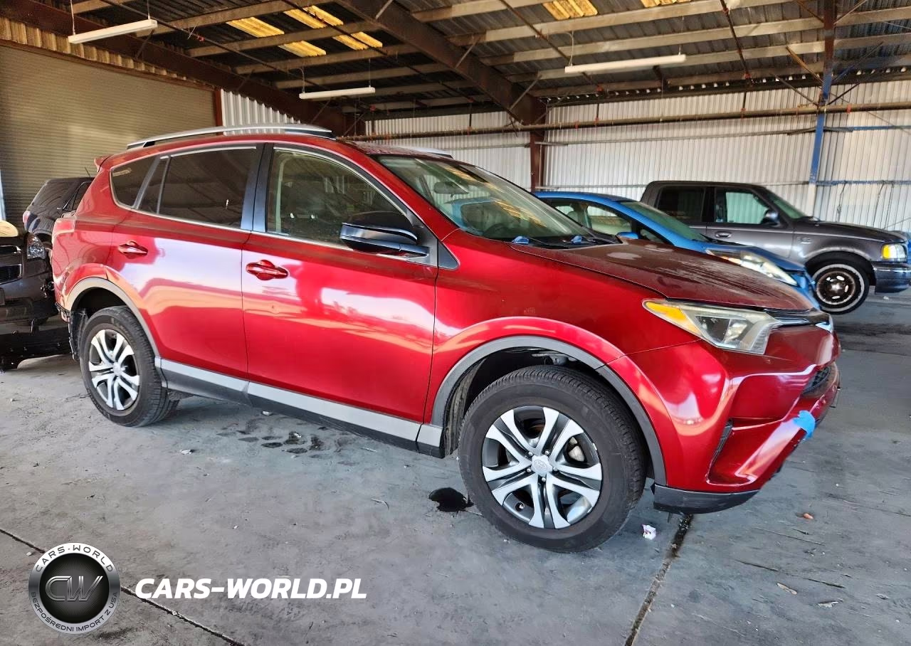2018 Toyota Rav4 Le VIN:JTMBFREV9JD229724 - 4