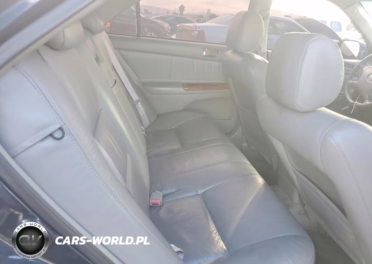 2002 Toyota Camry VIN:4T1BE30KX2U625722 - 10