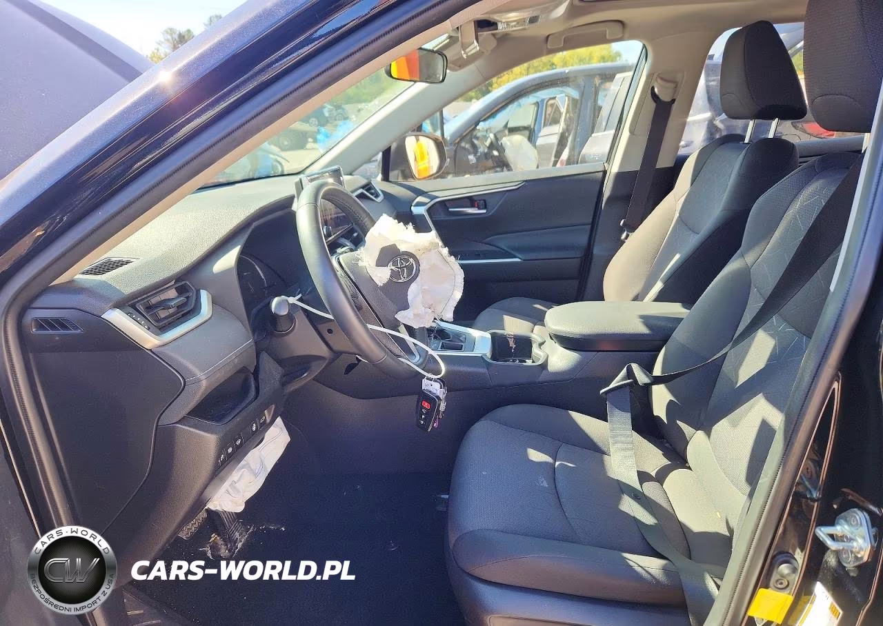 2023 Toyota Rav4 Xle VIN:JTMP1RFV5PD095497 - 7