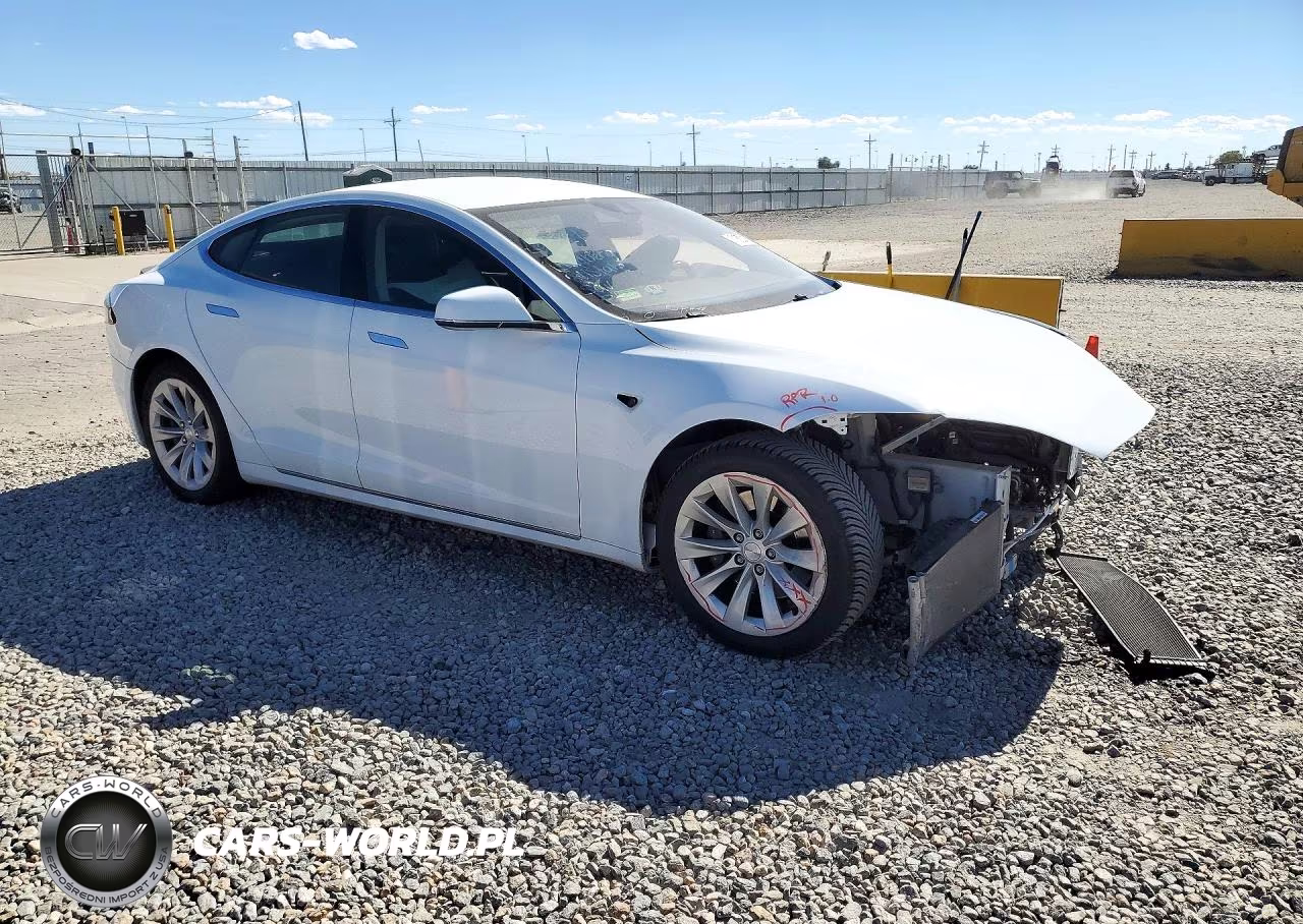 2016 Tesla Model S VIN:5YJSA1E17GF162281 - 4