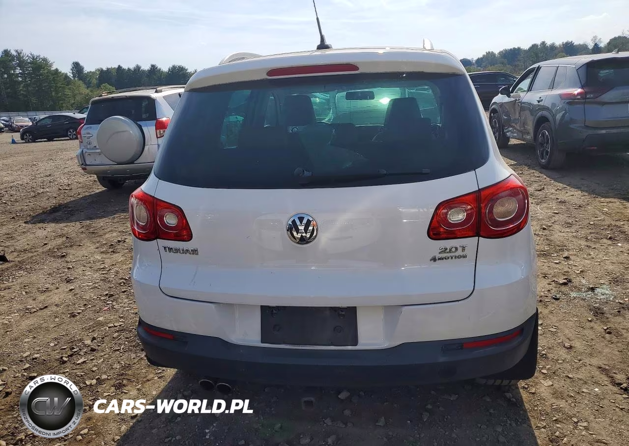 2011 Volkswagen Tiguan S VIN:WVGBV7AX1BW557462 - 6