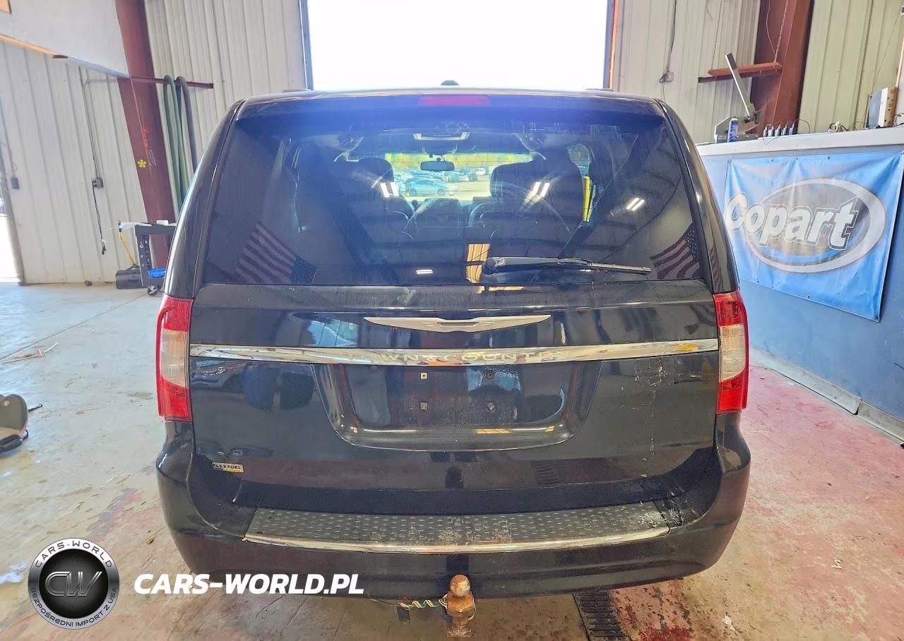 2013 Chrysler Town & Country Touring VIN:2C4RC1BG4DR584445 - 6