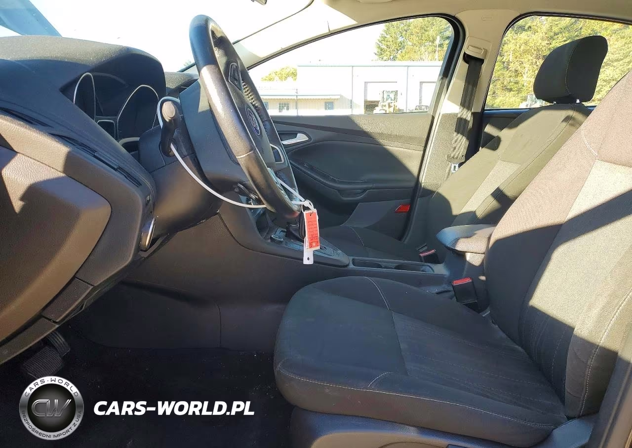 2015 Ford Focus Se VIN:1FADP3F23FL258839 - 7