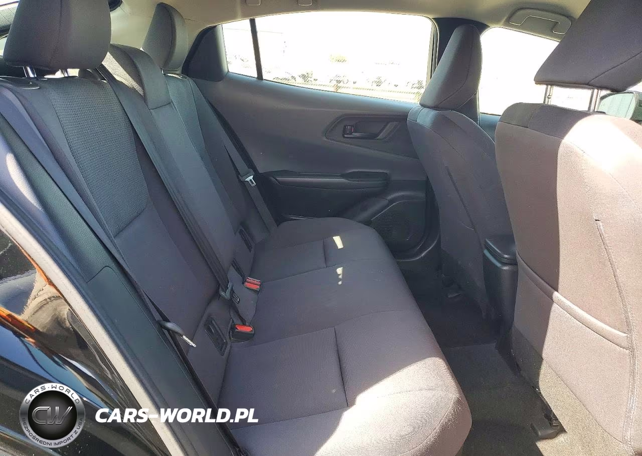 2024 Toyota Prius Le VIN:JTDACAAU0R3029352 - 10