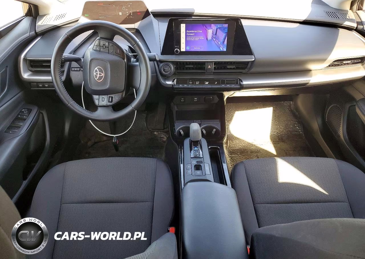 2024 Toyota Prius Le VIN:JTDACAAU0R3029352 - 8