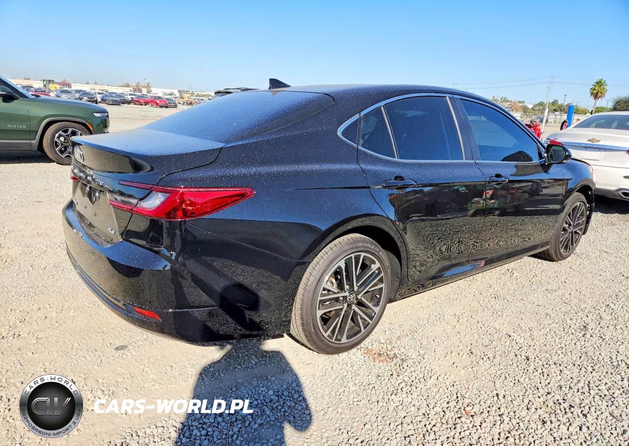2026 Toyota Camry Xle VIN:4T1DAACK2TU266601 - 3