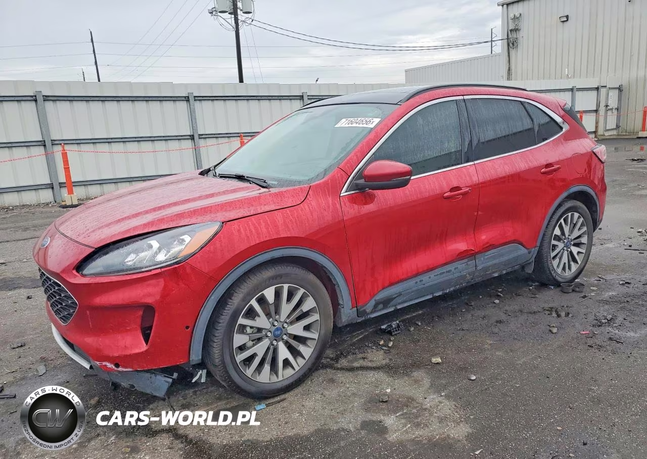 2020 Ford Escape Titanium – zdjęcie 1 z 13