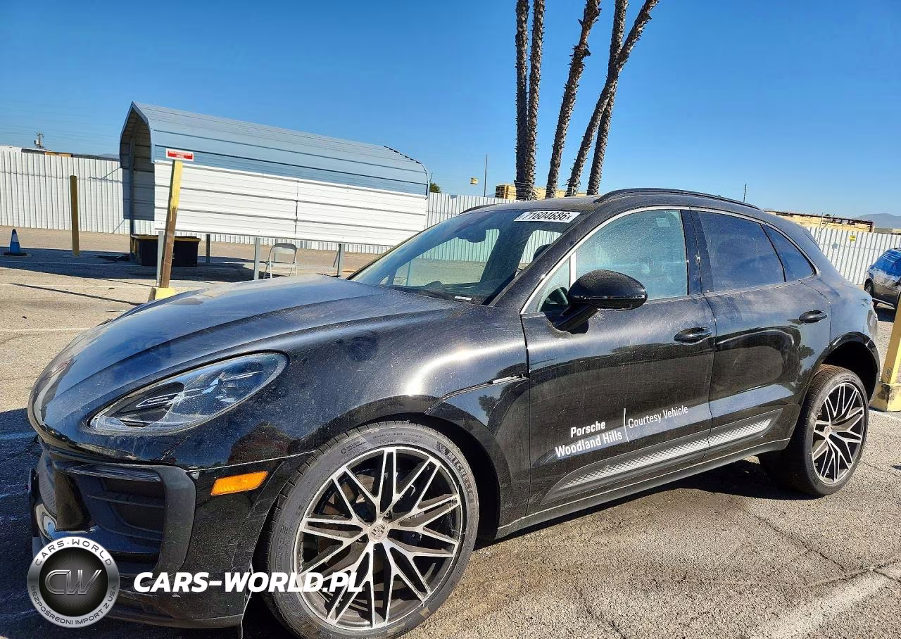 2026 Porsche Macan Base VIN:WP1AA2A57TLB13260 - 1