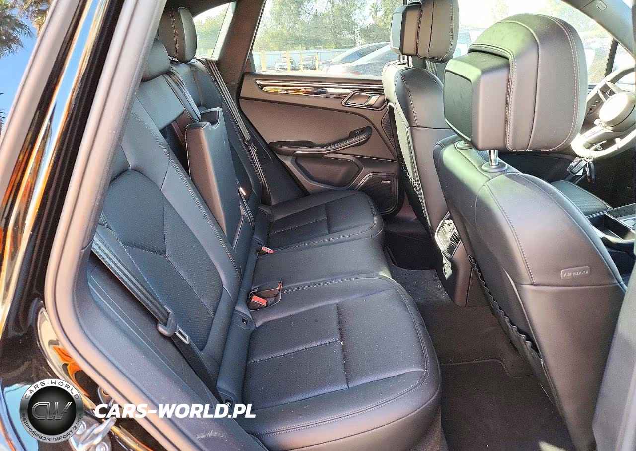 2026 Porsche Macan Base VIN:WP1AA2A57TLB13260 - 11