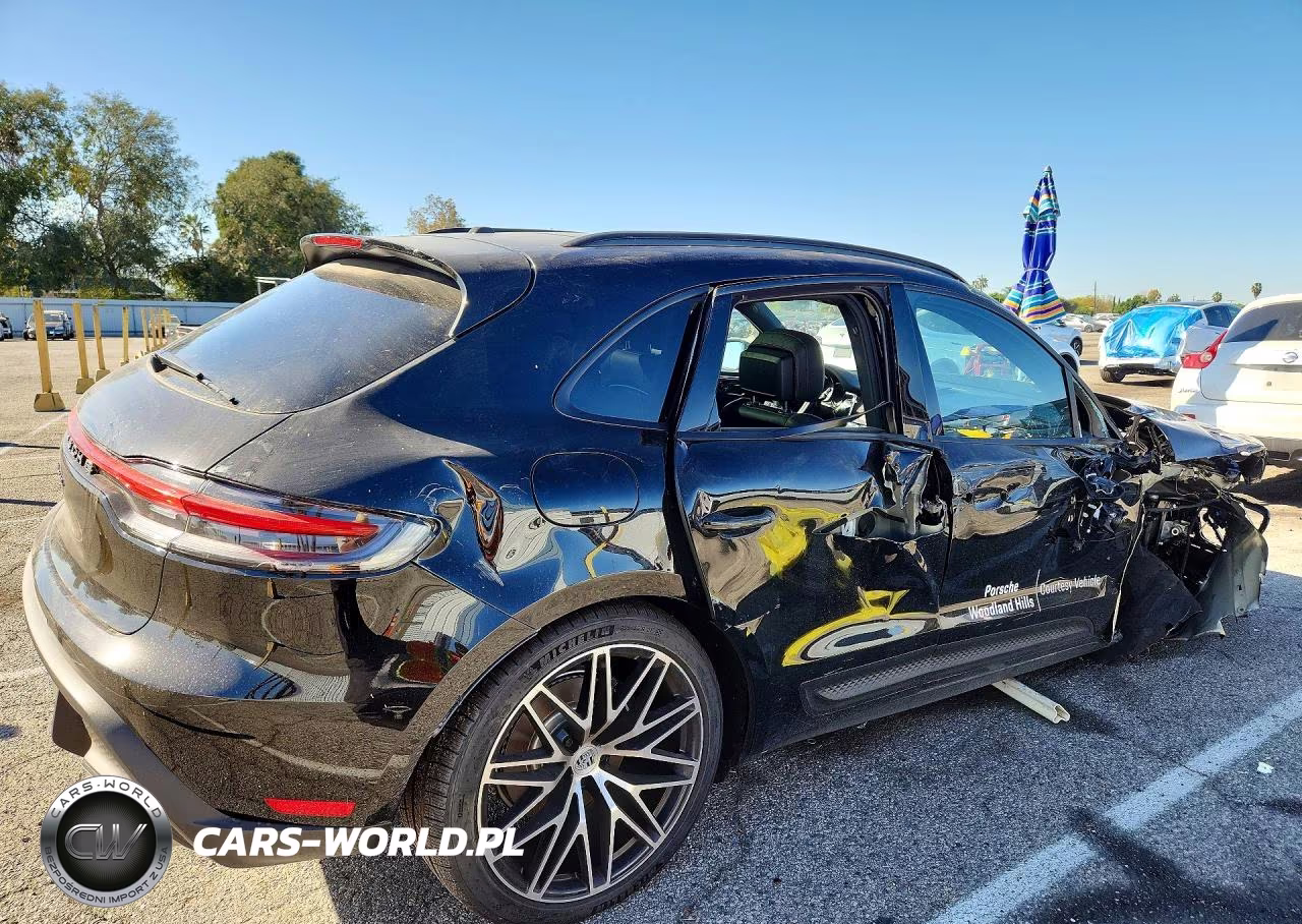 2026 Porsche Macan Base VIN:WP1AA2A57TLB13260 - 3