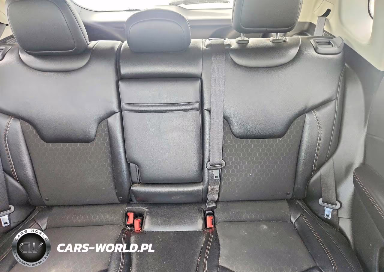 2018 Jeep Compass Latitude VIN:3C4NJDBB8JT434809 - 10
