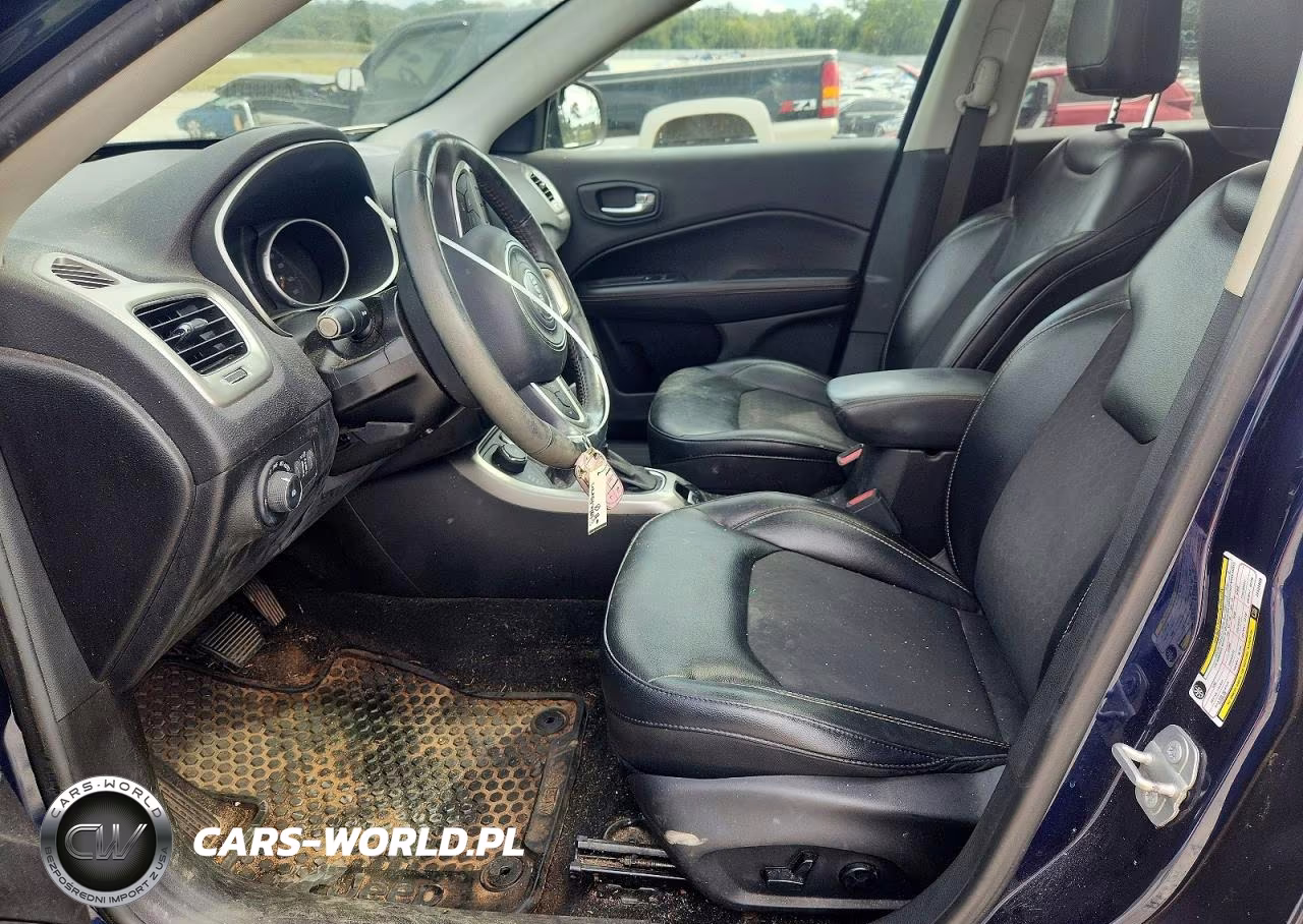 2018 Jeep Compass Latitude VIN:3C4NJDBB8JT434809 - 7