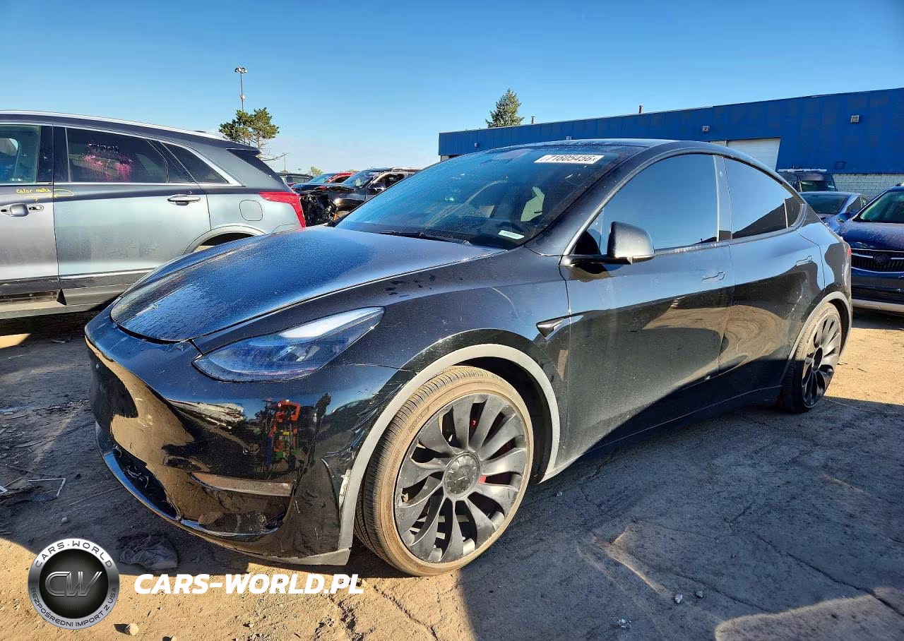 2021 Tesla Model Y VIN:5YJYGDEF6MF137101 - 1