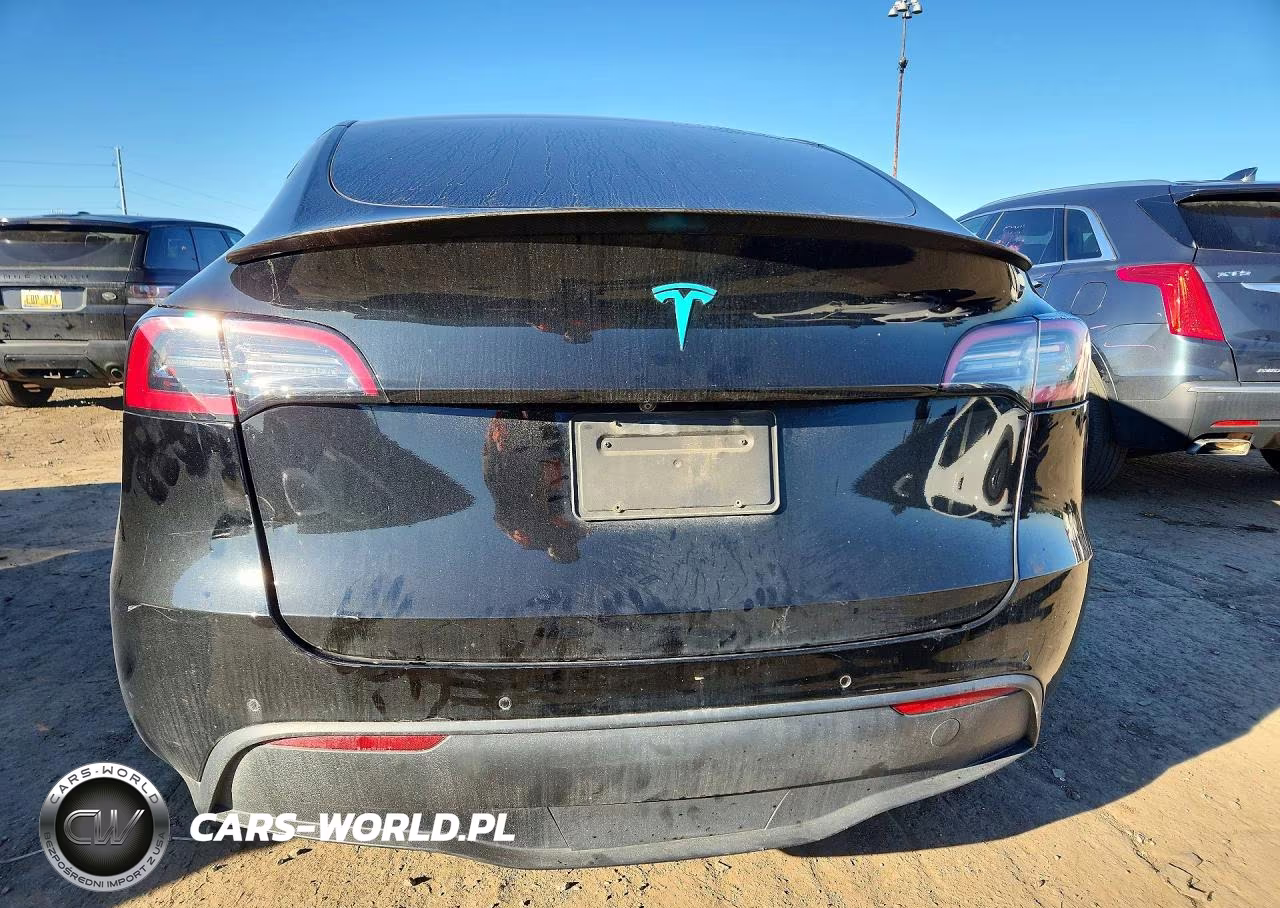 2021 Tesla Model Y VIN:5YJYGDEF6MF137101 - 6