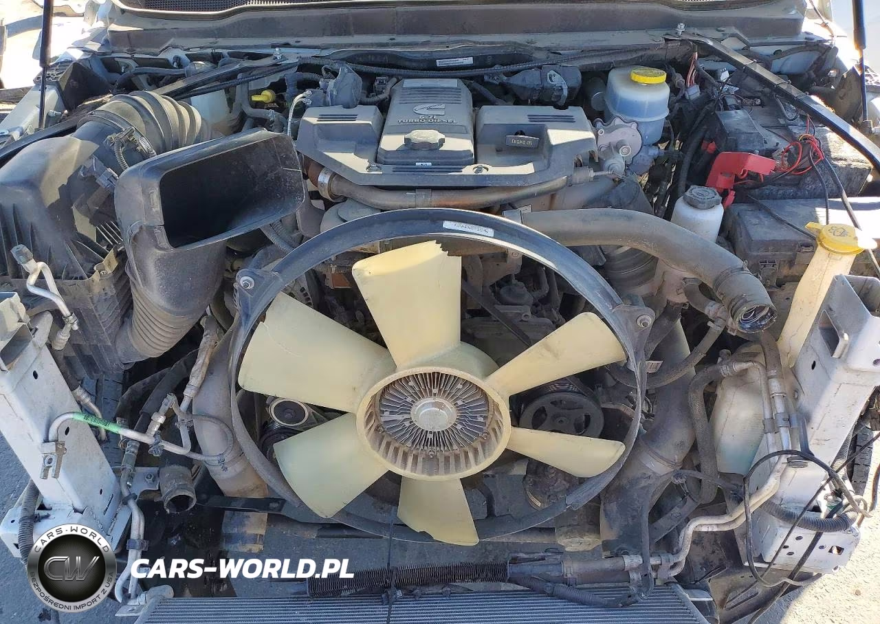 2020 Ram 2500 Laramie VIN:3C6UR5FL4LG110790 - 11