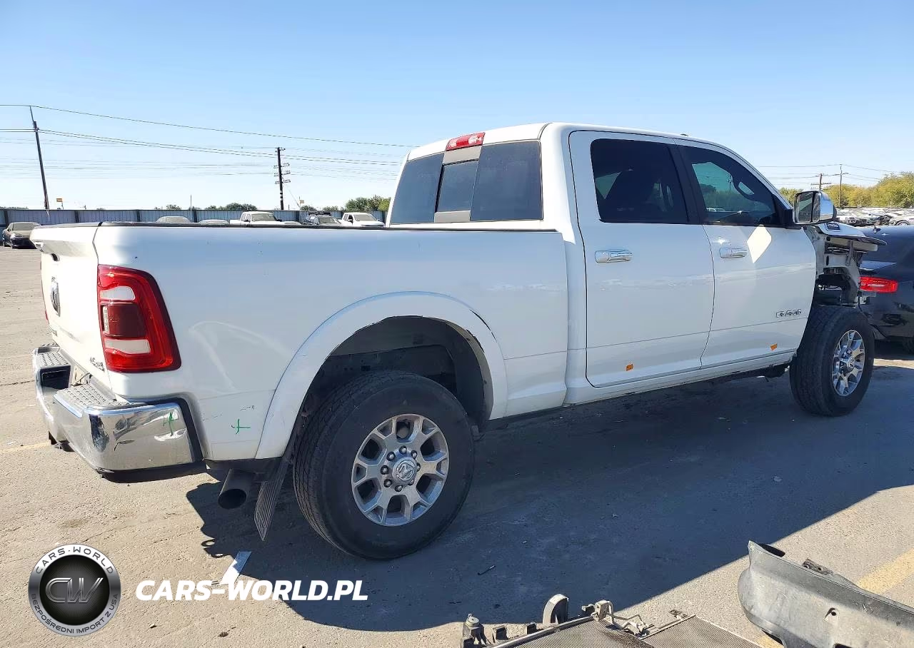 2020 Ram 2500 Laramie VIN:3C6UR5FL4LG110790 - 3