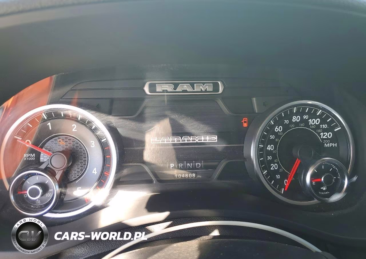2020 Ram 2500 Laramie VIN:3C6UR5FL4LG110790 - 9