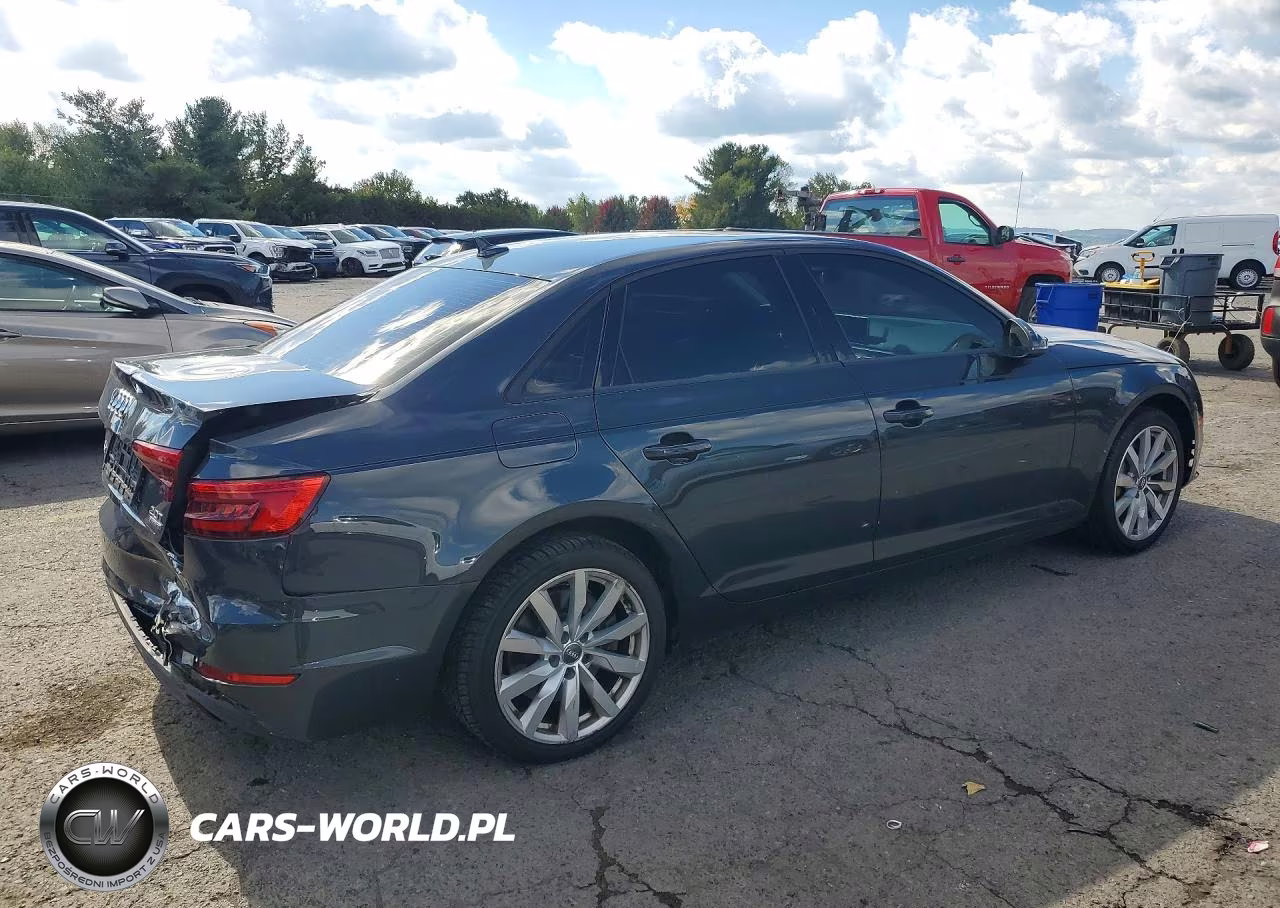 2017 Audi A4 Premium VIN:WAUANAF44HN007549 - 3