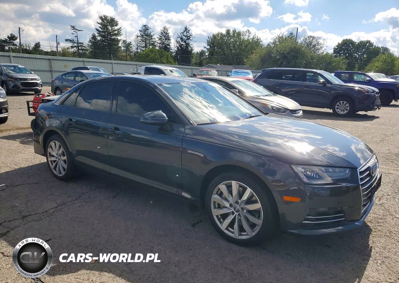 2017 Audi A4 Premium VIN:WAUANAF44HN007549 - 4