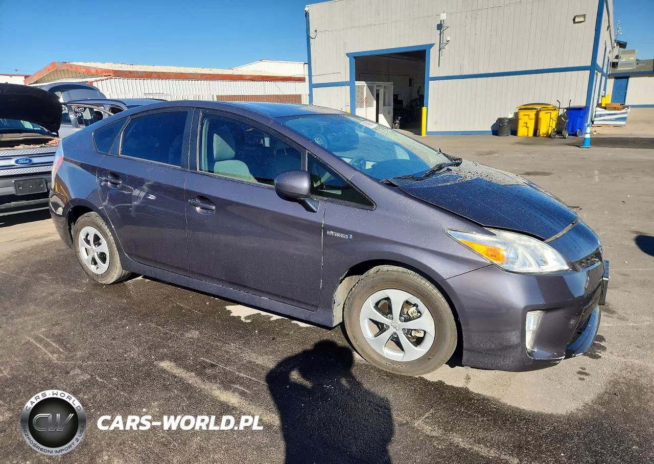 2012 Toyota Prius Three VIN:JTDKN3DU5C1535624 - 4