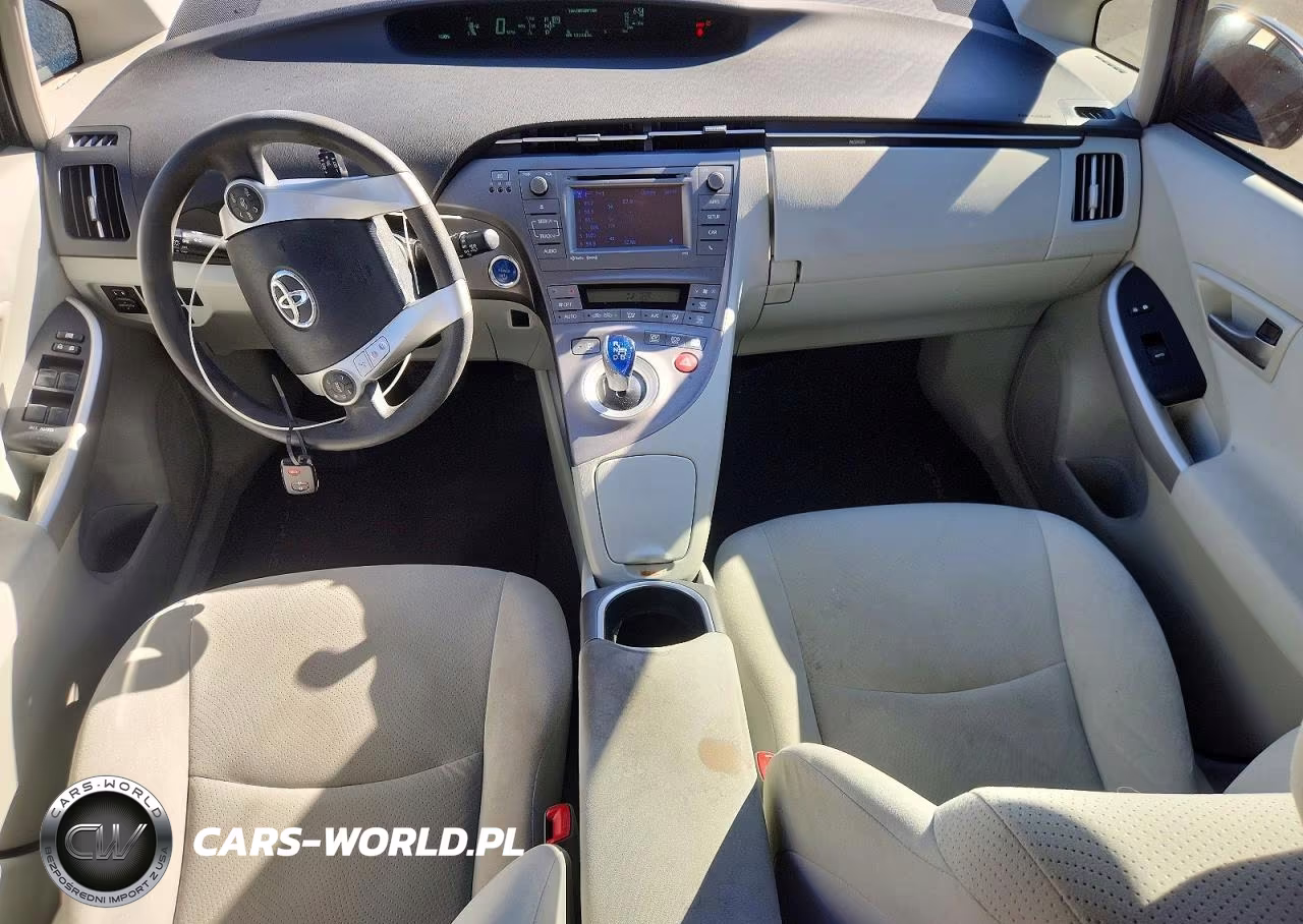 2012 Toyota Prius Three VIN:JTDKN3DU5C1535624 - 8
