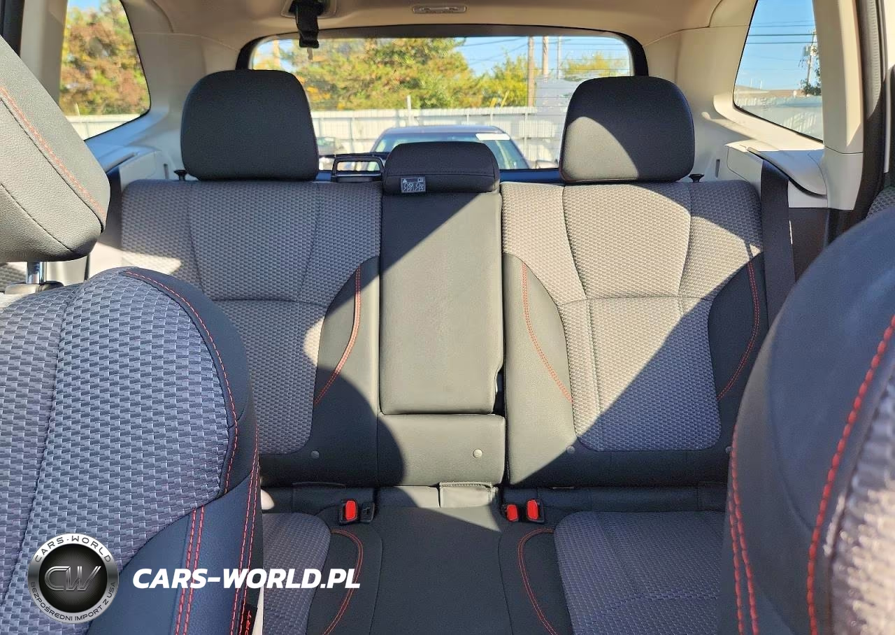 2019 Subaru Forester Sport VIN:JF2SKAPC9KH489996 - 10