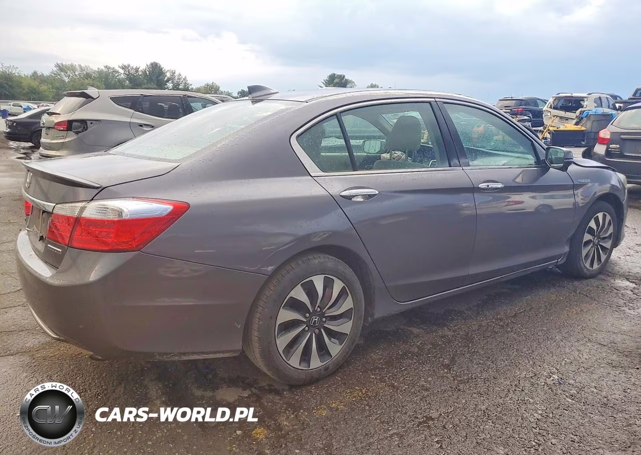 2015 Honda Accord Hybrid VIN:1HGCR6F39FA001188 - 3