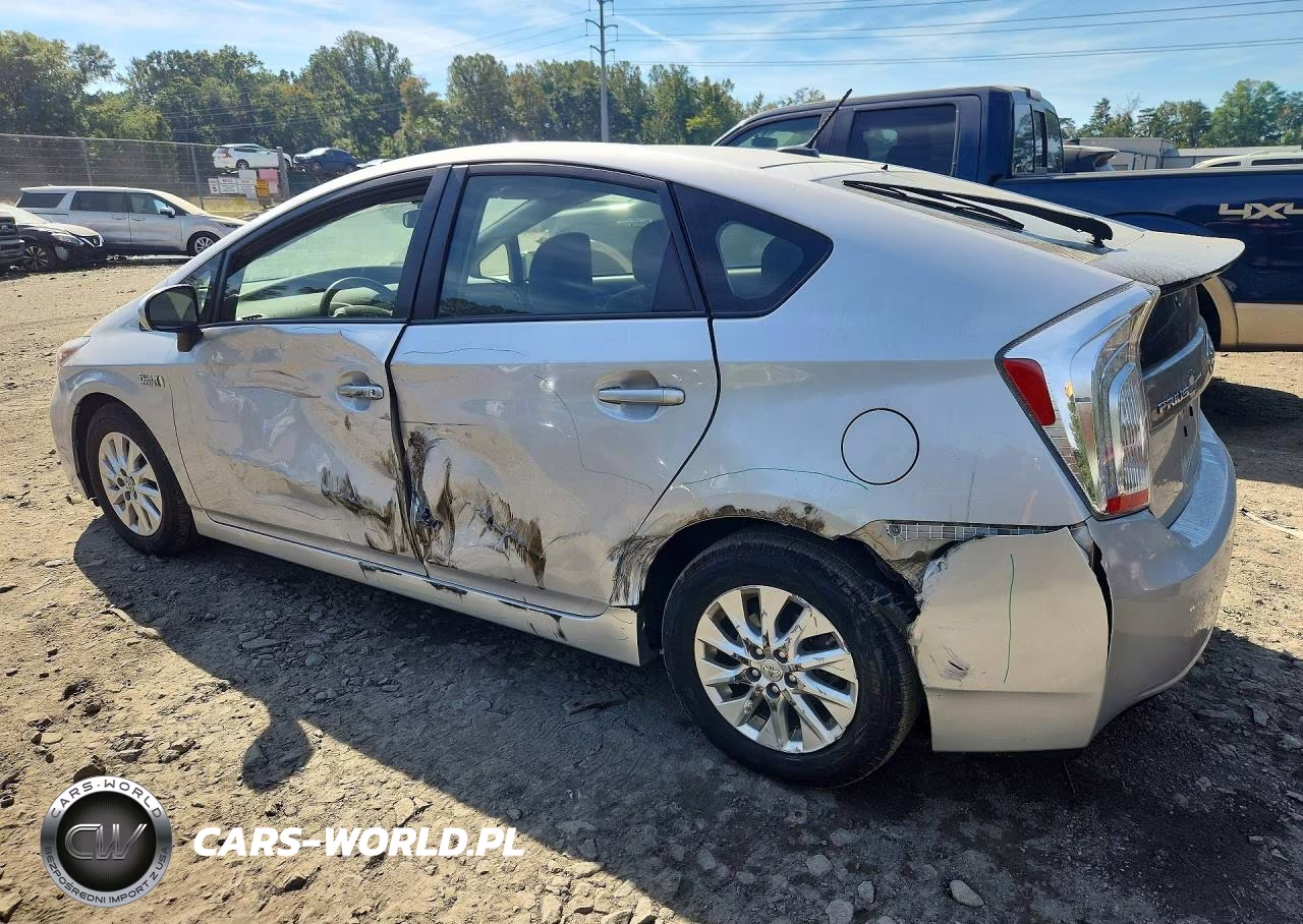 2015 Toyota Prius Plug-In Hybrid Base VIN:JTDKN3DP9F3068940 - 2