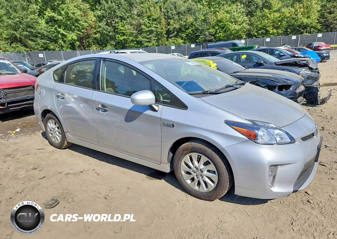 2015 Toyota Prius Plug-In Hybrid Base VIN:JTDKN3DP9F3068940 - 4