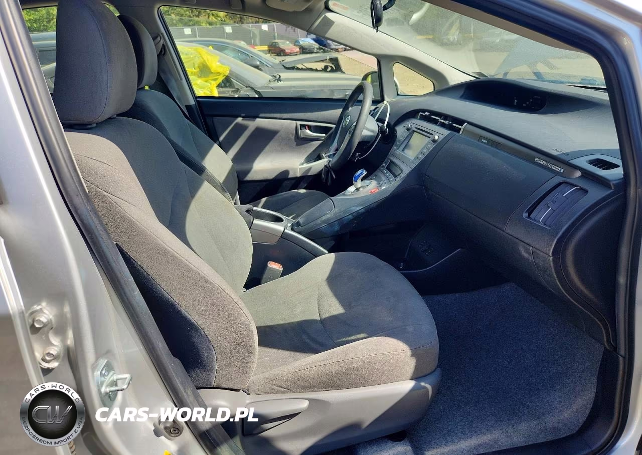 2015 Toyota Prius Plug-In Hybrid Base VIN:JTDKN3DP9F3068940 - 7