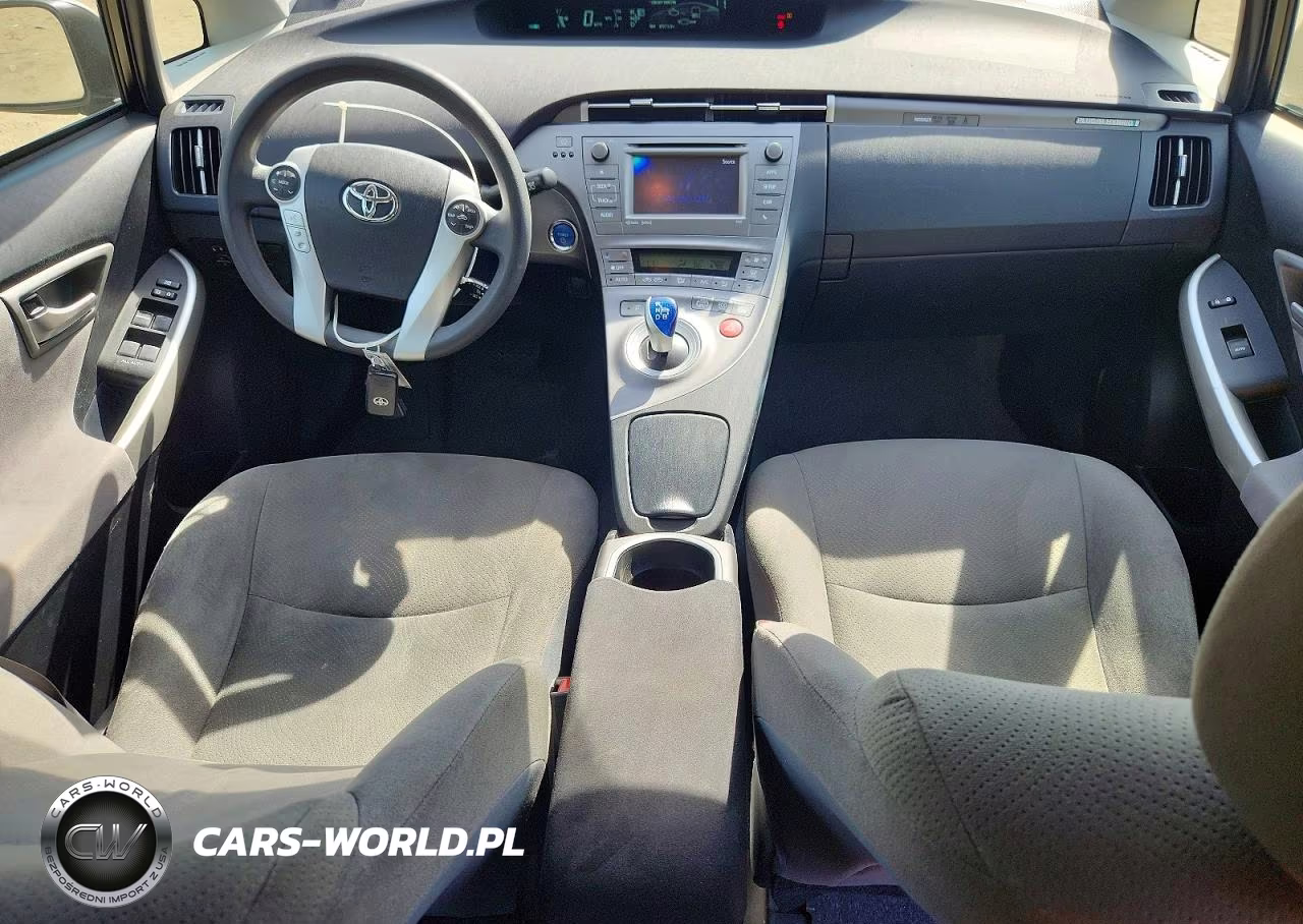 2015 Toyota Prius Plug-In Hybrid Base VIN:JTDKN3DP9F3068940 - 8