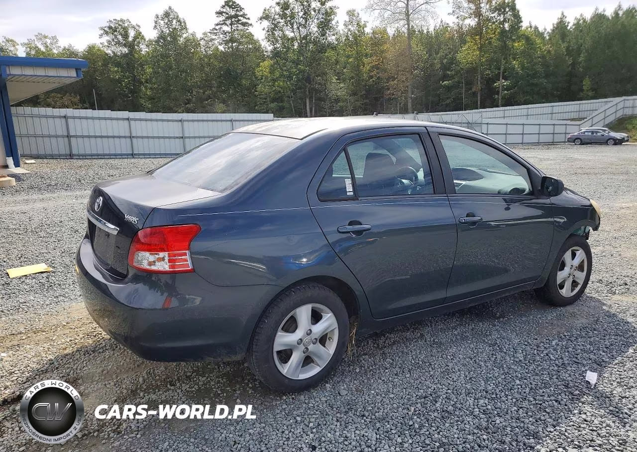 2008 Toyota Yaris Base VIN:JTDBT923X84039131 - 3