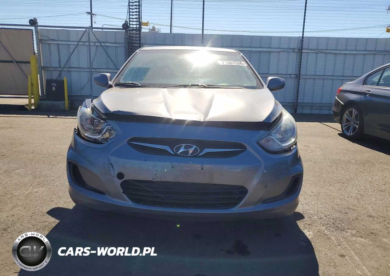 2013 Hyundai Accent Gls VIN:KMHCT4AE8DU523864 - 5