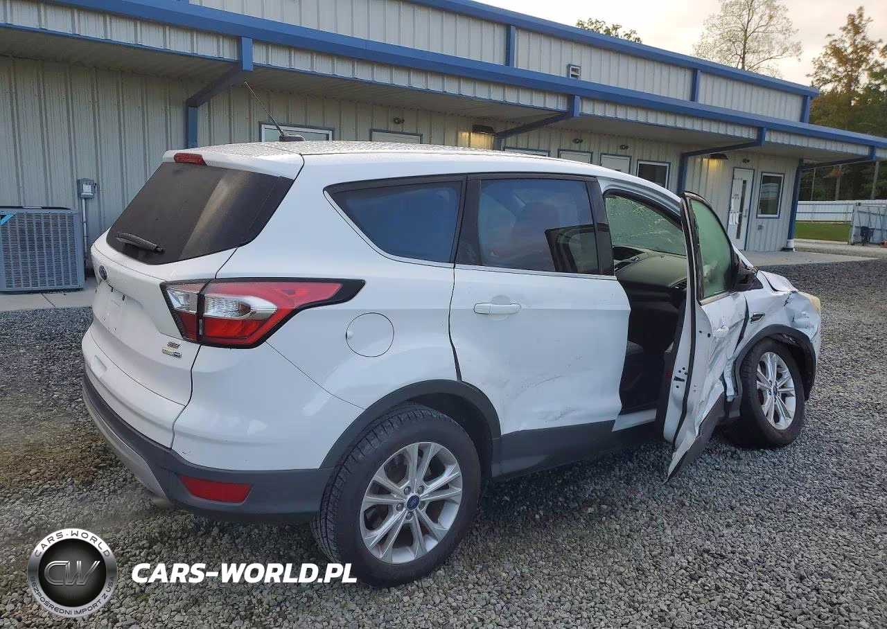 2017 Ford Escape Se VIN:1FMCU9GD3HUC72301 - 3