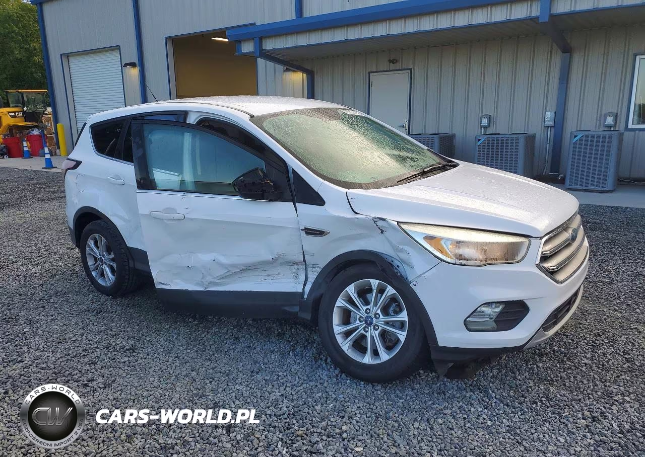 2017 Ford Escape Se VIN:1FMCU9GD3HUC72301 - 4