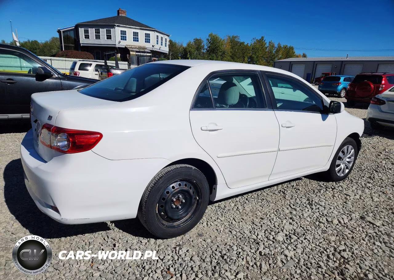 2013 Toyota Corolla Le VIN:2T1BU4EEXDC957787 - 3