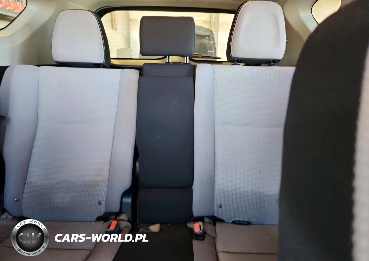 2017 Toyota Rav4 Xle VIN:JTMRFREVXHJ129142 - 10