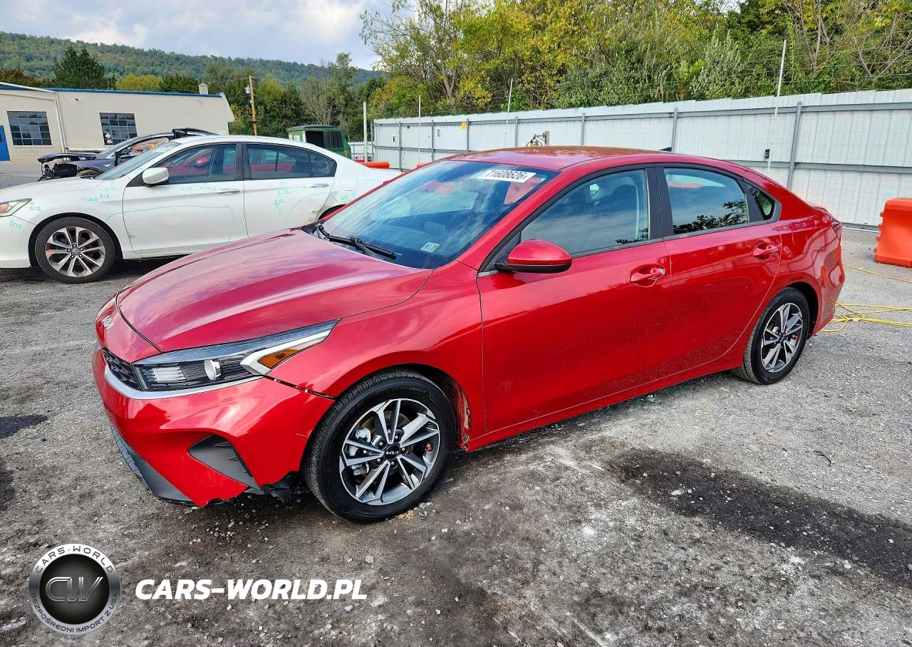 2022 Kia Forte Lxs – zdjęcie 1 z 12