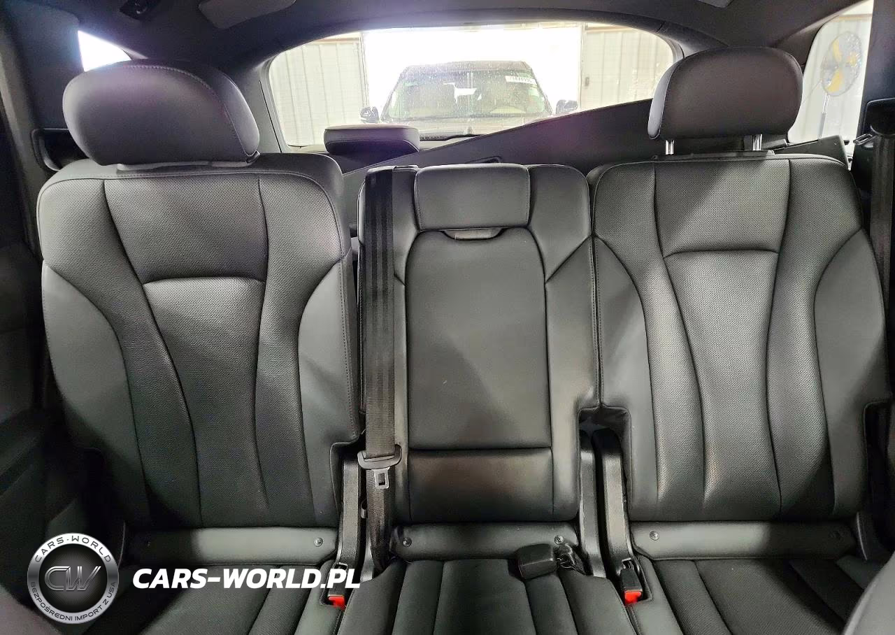 2021 Audi Q7 Premium Plus VIN:WA1LXAF71MD011438 - 10