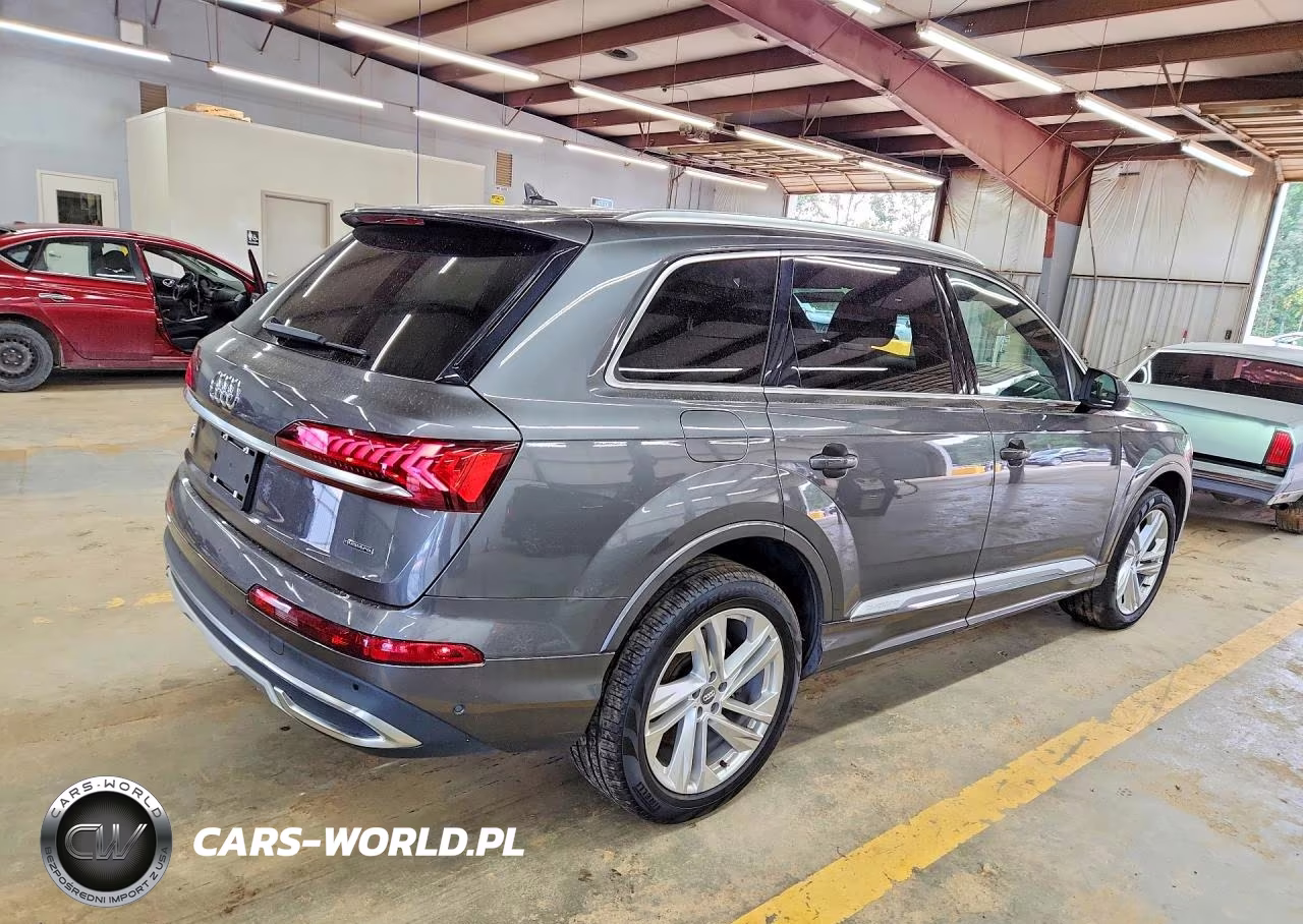 2021 Audi Q7 Premium Plus VIN:WA1LXAF71MD011438 - 3