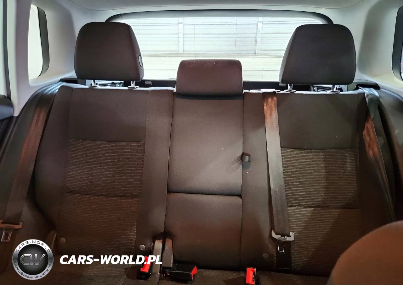 2015 Volkswagen Tiguan S VIN:WVGAV7AX5FW614621 - 10