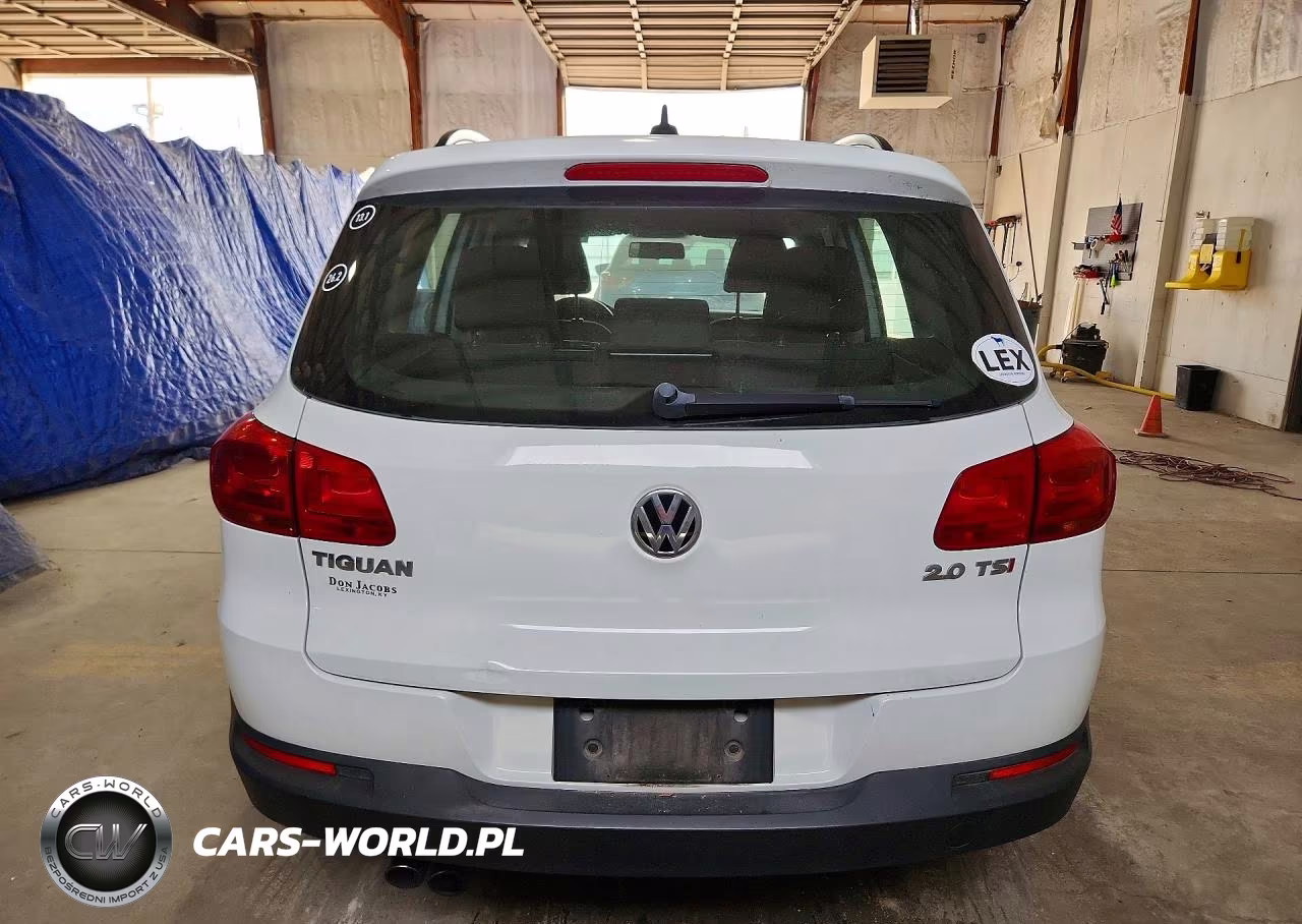 2015 Volkswagen Tiguan S VIN:WVGAV7AX5FW614621 - 6