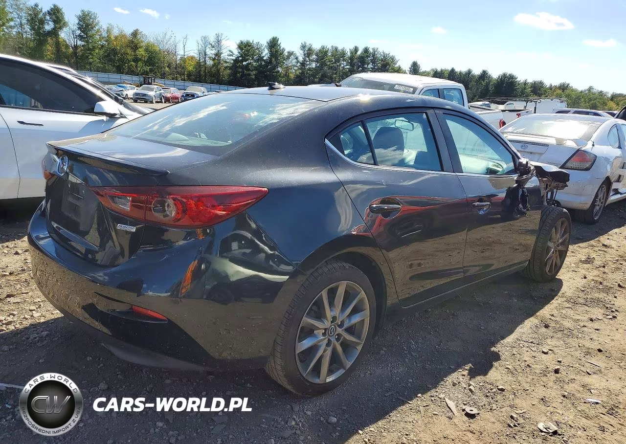 2018 Mazda 3 Touring VIN:3MZBN1V39JM250495 - 3