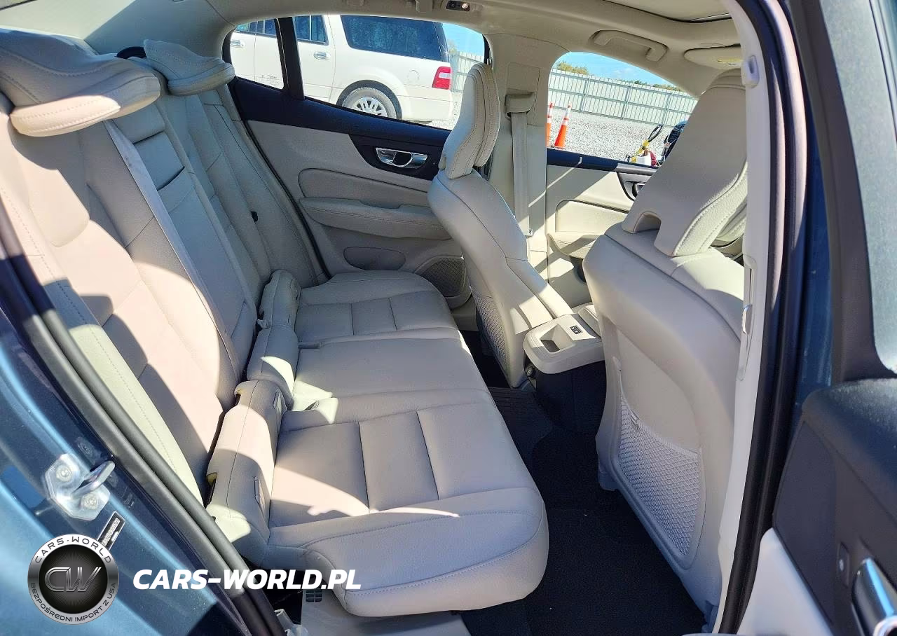 2019 Volvo S60 T6 Momentum VIN:7JRA22TK9KG005233 - 10