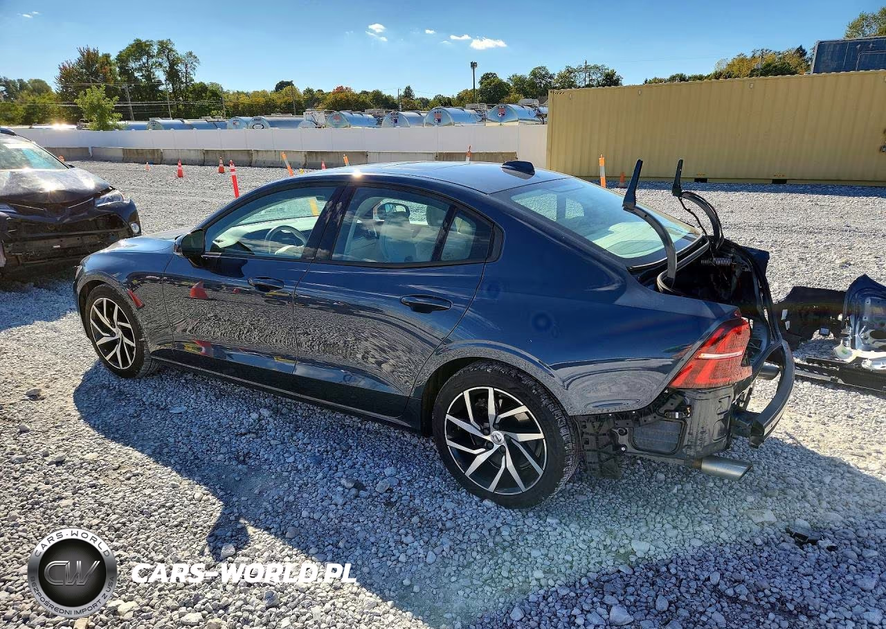 2019 Volvo S60 T6 Momentum VIN:7JRA22TK9KG005233 - 2