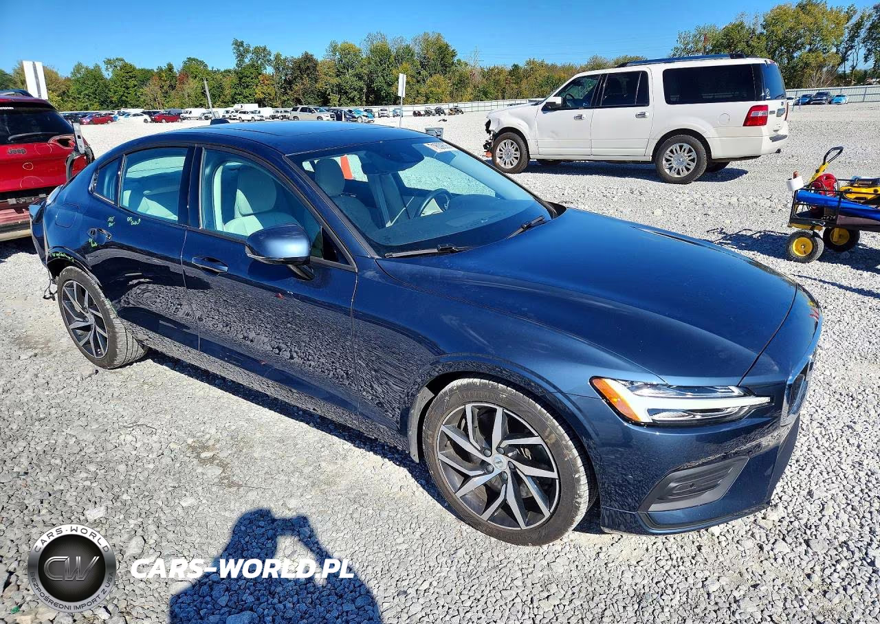 2019 Volvo S60 T6 Momentum VIN:7JRA22TK9KG005233 - 4